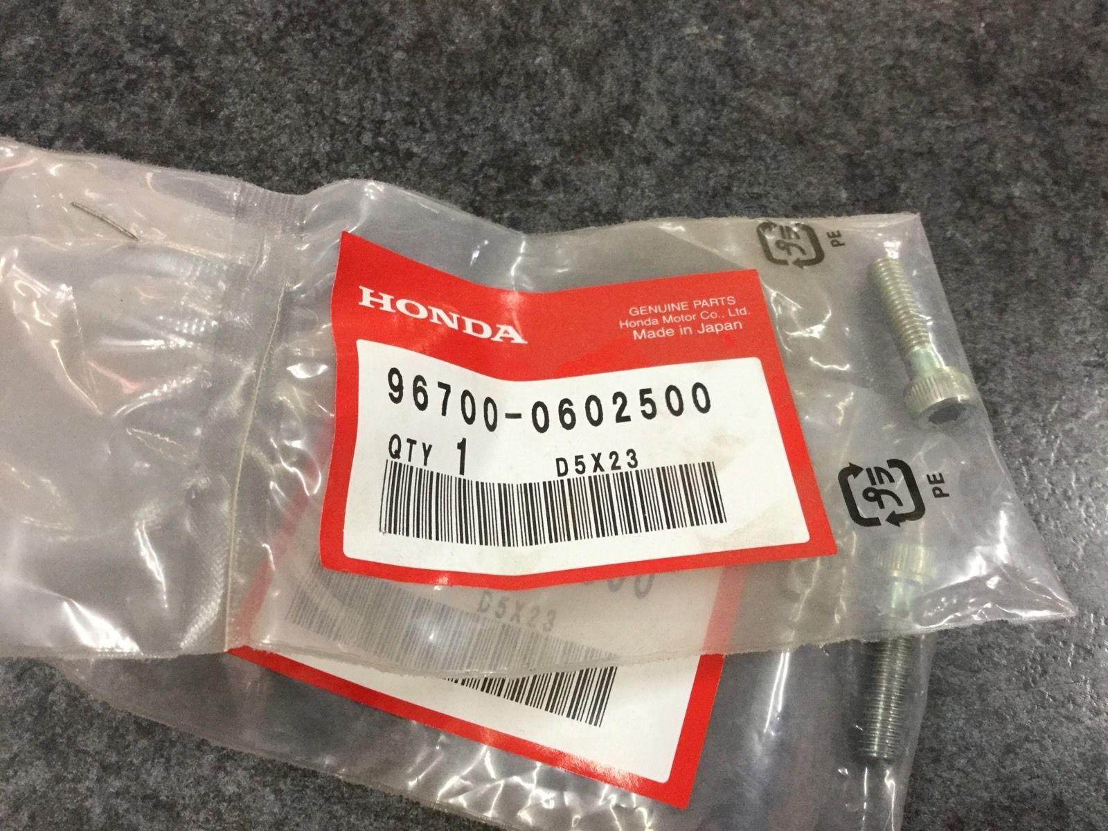 Cam Chain Tensioner Bolts 2x Honda VTR1000 Firestorm 9670006025