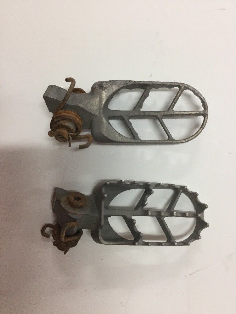Yamaha Yz450f 2004 Foot Peg Set 5xe2741102