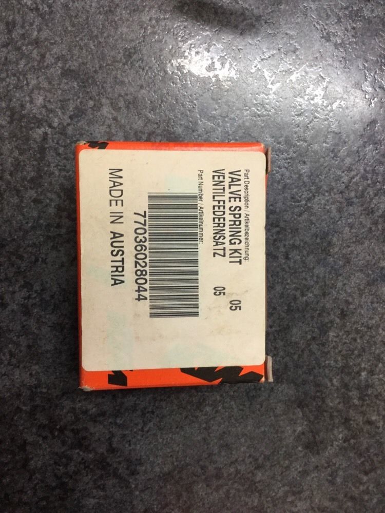 ktm 250 sxf valve spring kit 77036028044 KTM