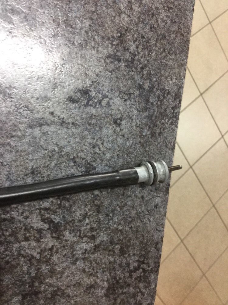 universal speedo cable 1 meter long UNIVERSAL