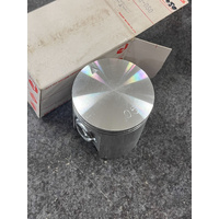 SUZUKI PISTON (OS:0.5) #12103-14811-050