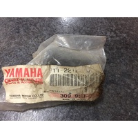 yamaha dt250 1972-1979 rear arm cushion 3y1-22184-00
