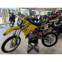 Suzuki RM85L